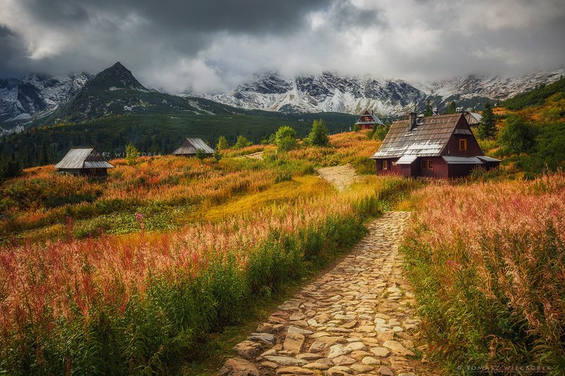 mountains, poland, polish, landscape, sunrise, sunset, colours, autumn, awesome, amazing, adventure, travel, beautiful, morning, tatry, shelter Autumn moodphoto preview
