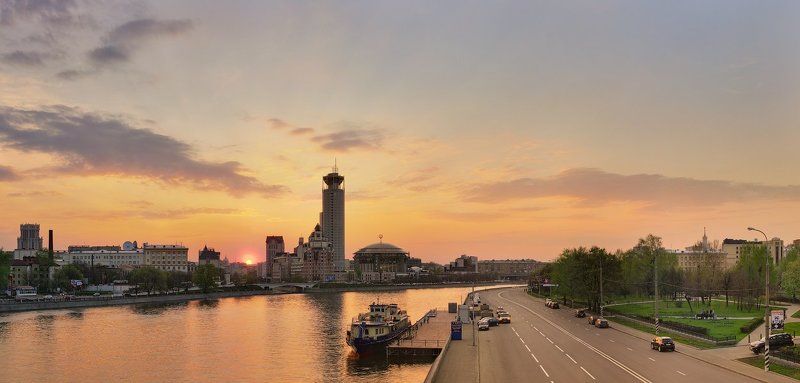 дом музыки, москва, закат закат над городомphoto preview