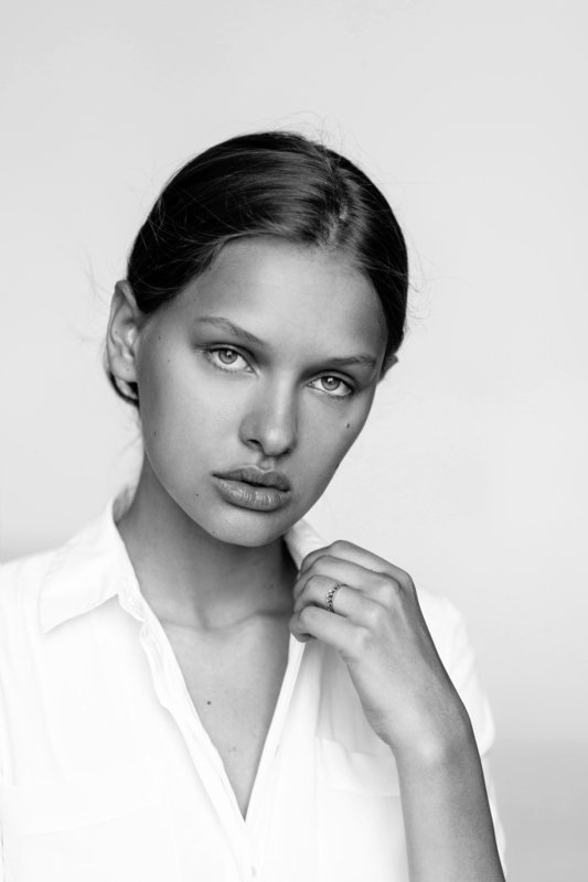 Portrait, girl, black & white, девушка, портрет в студии, крупный портрет Ksushaphoto preview