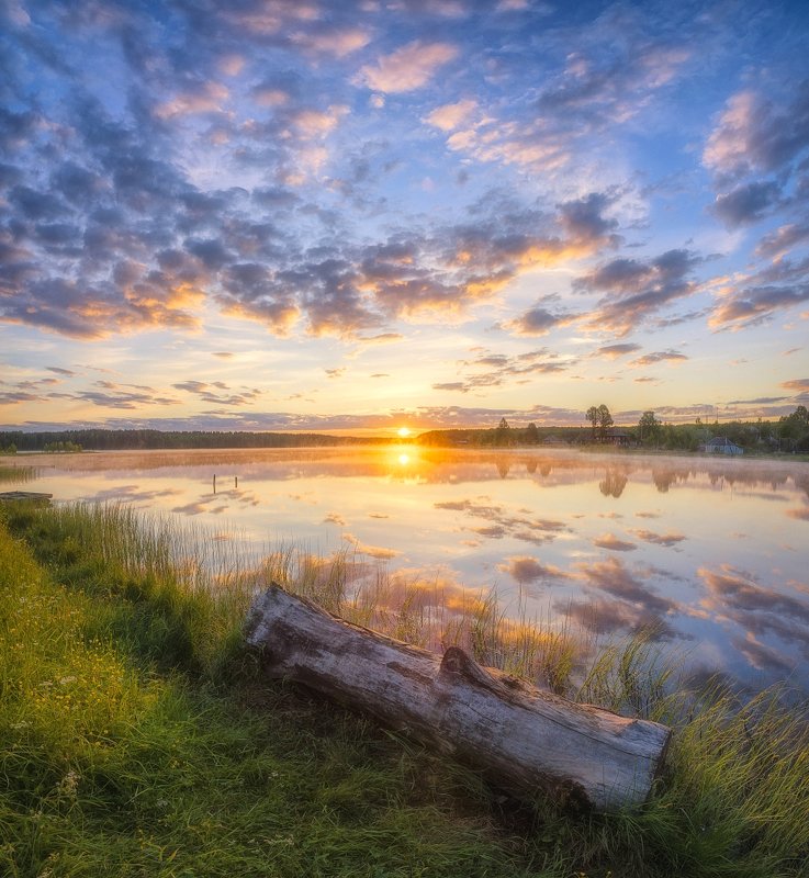 Встречая рассвет летним утром IIphoto preview