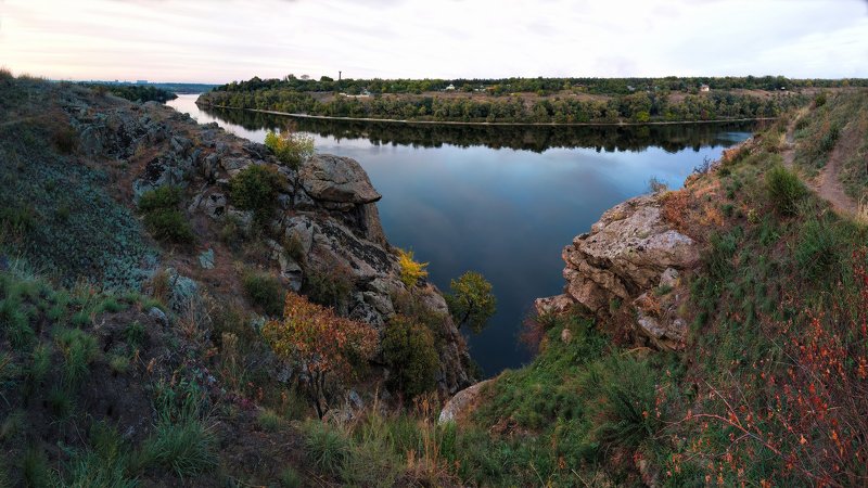 вечер,пейзаж,релакс,отражение,вода,берег,облака,свет,скалы,landscape ***photo preview