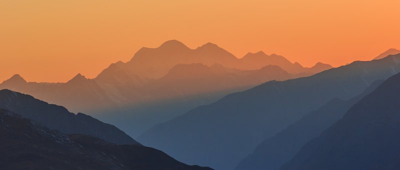 Закатом горы тронул вечер...photo preview