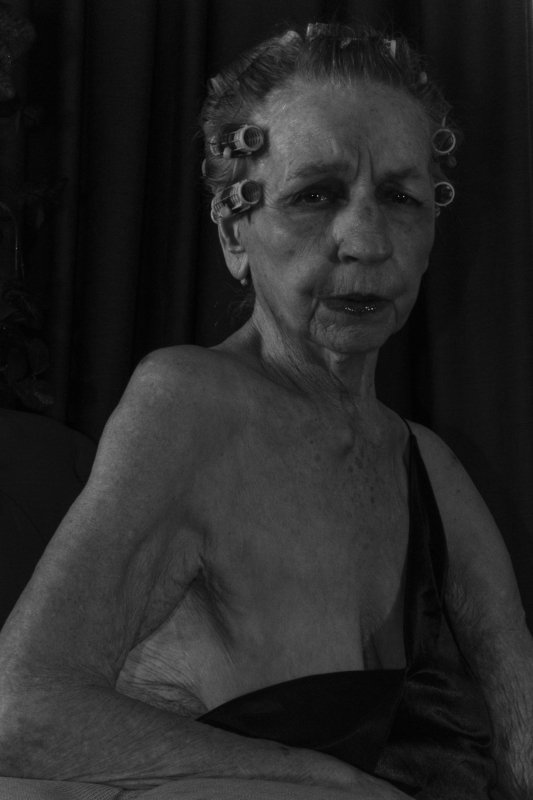 Vanity until 86photo preview