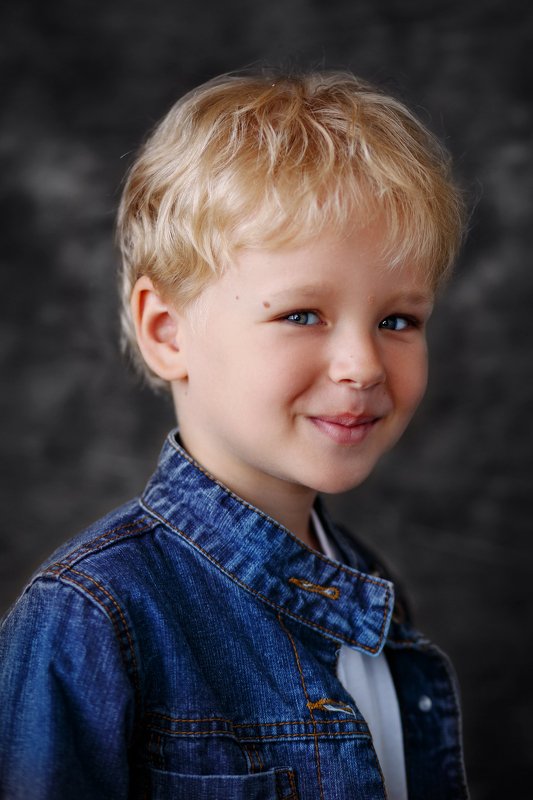 дети портрет студия Максимphoto preview