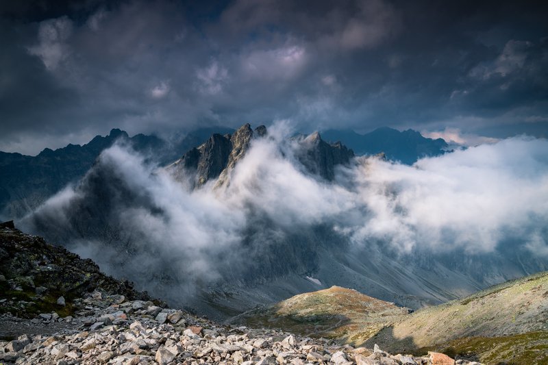 dolina jaworowa, mountains, tatra, lodowa przełęcz, przed burzą, skały, szlak, krajobraz, chmury, dolina jaworowa, mgła, widok Przed burzą, widok z Lodowej Przełęczyphoto preview