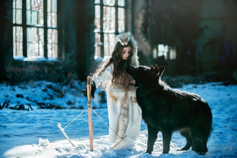 девочка дикарь, девочка с собакой Ева и Фадоphoto preview