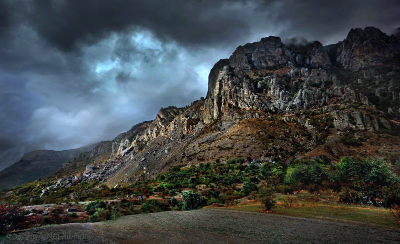 долинапривидений, горы, скалы, зеленогорье, панагия, алушта, демерджи, крым, симеиз, чатырдаг ДеМО-МО-нический Демерджи в Крымуphoto preview