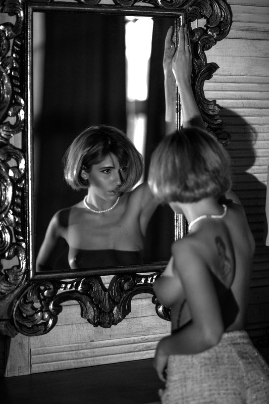 девушка,жанр,портрет,фотография,модель,арт,portrait,photography, middle,nature,soul,свет,girl,canon 35mm, woman,monochome,ню,гламур photo preview