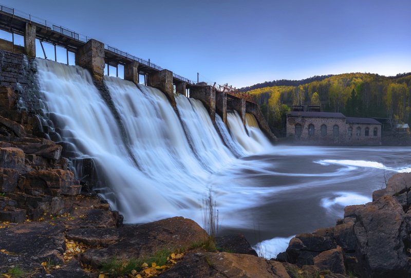 пороги, гэс, сатка, плотина, осень Порожская ГЭСphoto preview