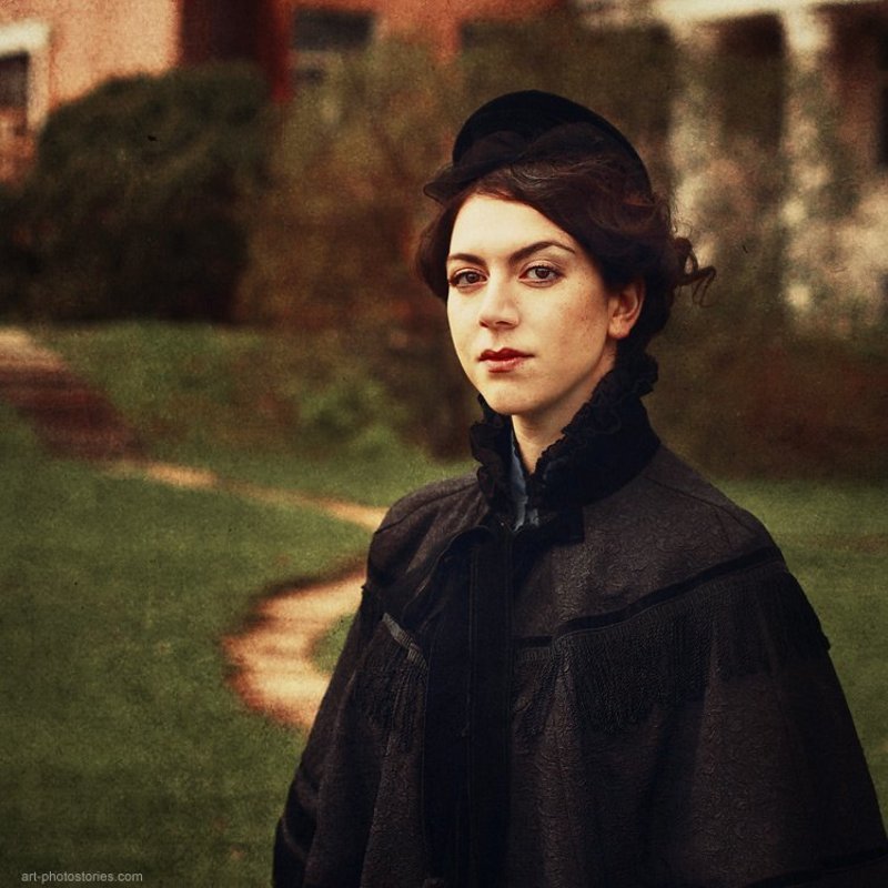 Незнакомкаphoto preview