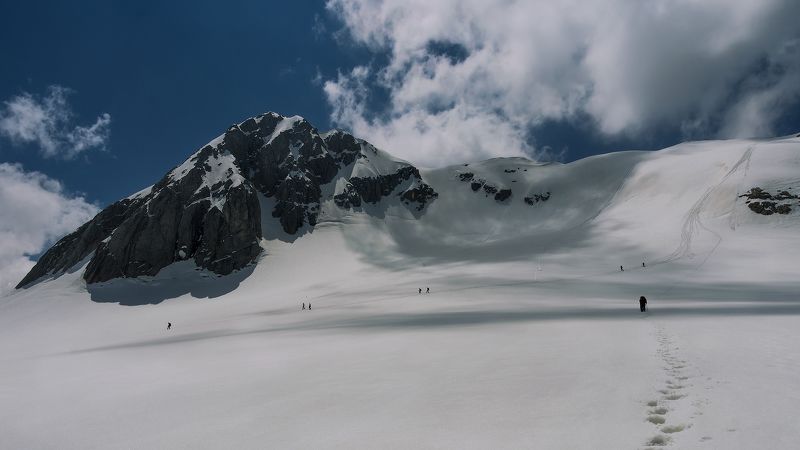 горы, кавказ, лаго-наки , весна, вершина , фишт ФИШТ! ( И РАЗОШЛИСЬ ПУТИ ДОРОЖКИ , КТО ВВЕРХ КТО ВНИЗ) фото превью