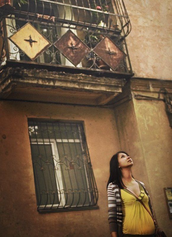 portrait,urban,портрет,дом,девушка. Старый дом.photo preview