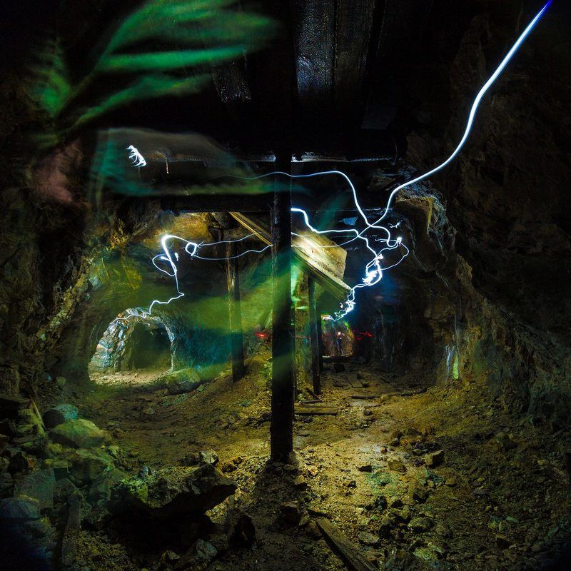 штольня, пещера старая штольня - следыphoto preview