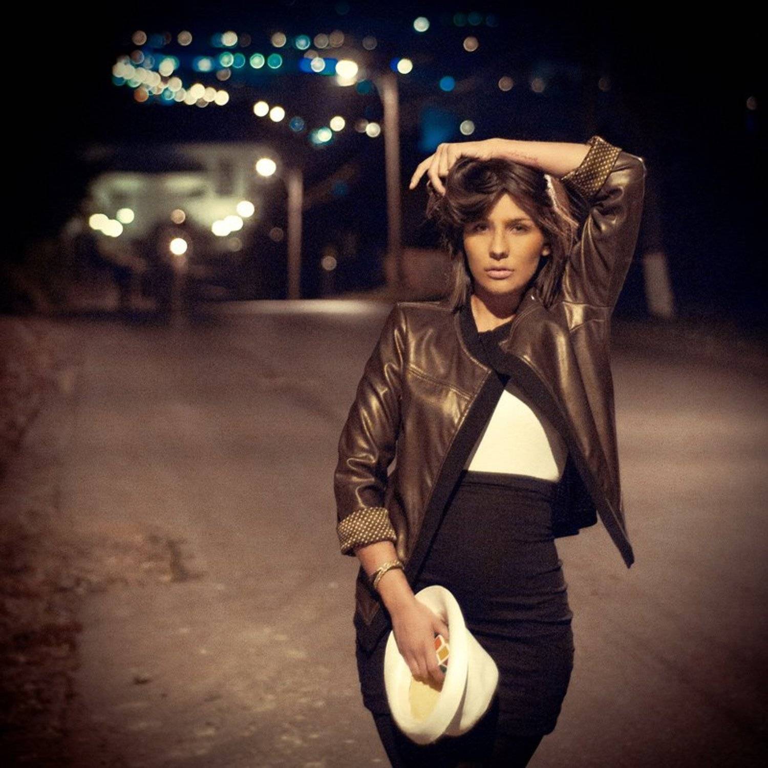 мж. Автор: Сергей Дужников , Сергей Дужников