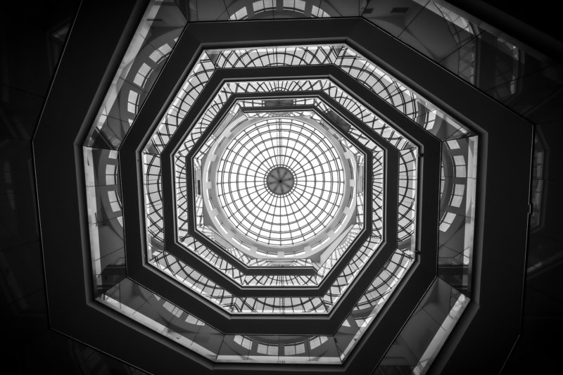 Стальная паутинаphoto preview