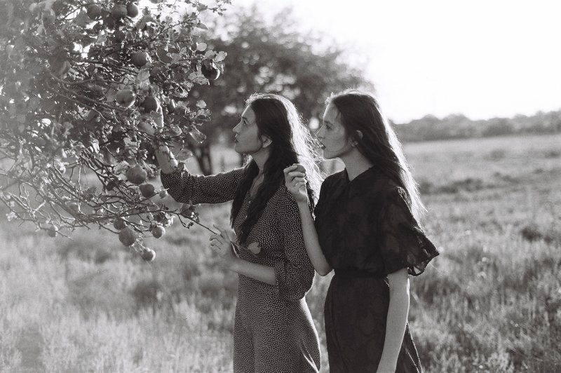 Катя и Настяphoto preview