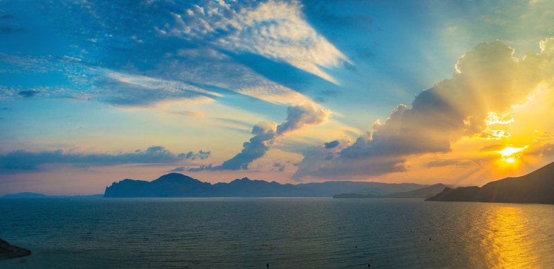 крым Вид на Коктебельскую бухтуphoto preview