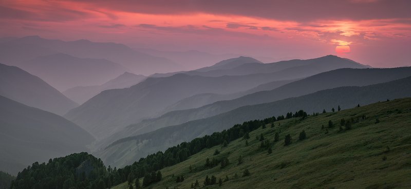 пейзаж, панорама, природа, горы, хребет, перевал, Сибирь, Алтай, чик, закат, вечер, дымка, дым, смог, пожар, солнце, широкий, большой, красивый Перевал Ачикphoto preview