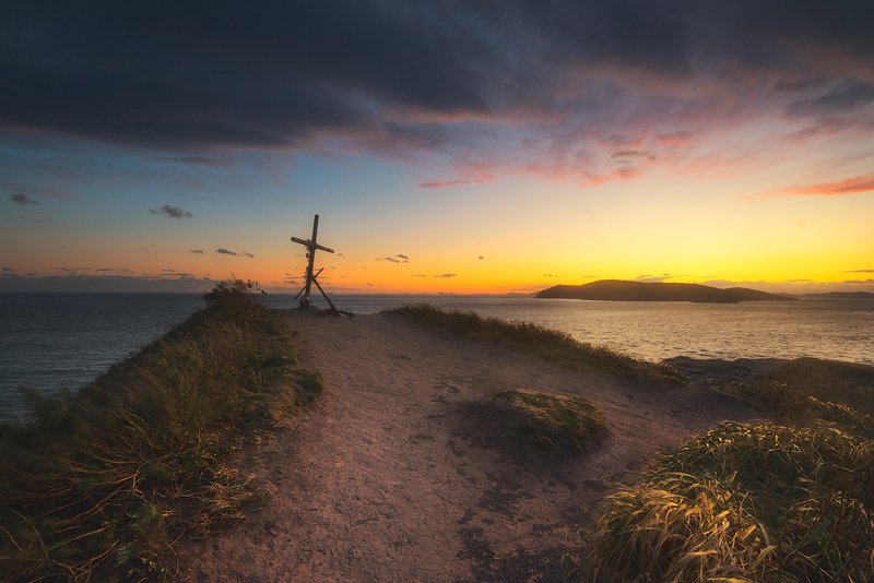 закат краски свет небо облака тучи солнце мыс крест море трава вечер дмитрий подкопаев *****photo preview