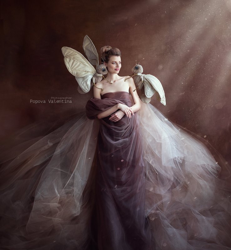 женскийпортрет , бабочка, свет Бабочкаphoto preview