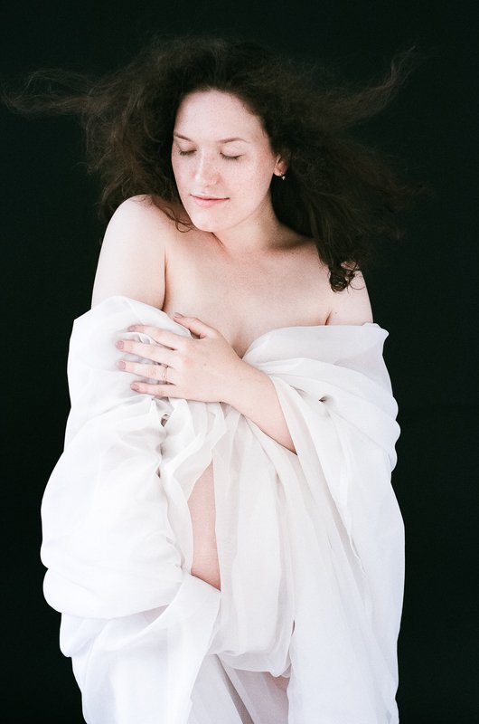 Беременность, женский портрет, пленка, ожидание, портрет, 35мм Любовьphoto preview