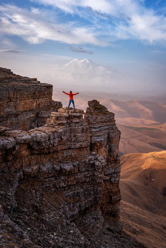эльбрус, пейзаж, горы, небо, облака, холмы, трава, шаджатмаз, бермамыт, На Бермамытеphoto preview