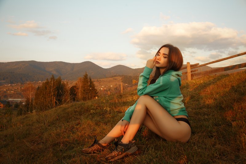 карпаты, украина, девушка, осень Карпатыphoto preview