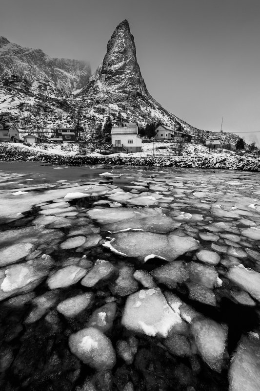 mountain, peak, snow, ice, winter, lofoten, norway The Horn фото превью
