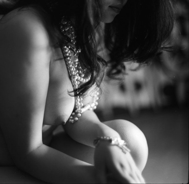 vietnam, nudegraphy, black and white, norita, kogaku, kodak, epson v700, 120, 6x6, mf Postagephoto preview