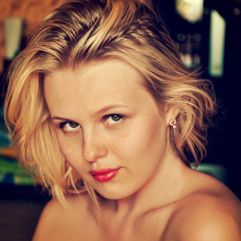 Self portraitphoto preview