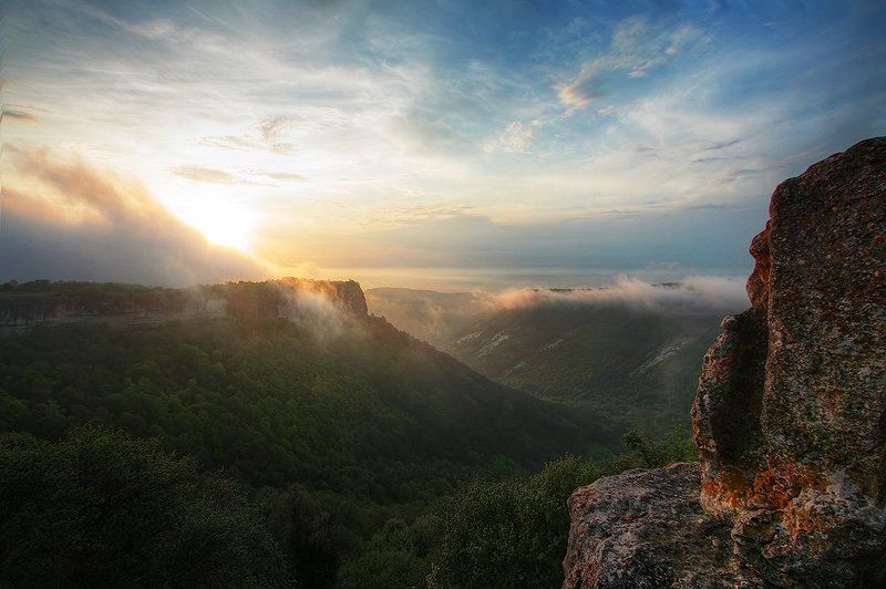 мангуп-кале, эски-кермен, пешерный город, крым 2 твердыни Крыма: пещерные города Мангуп-Кале и Эски-Керменphoto preview