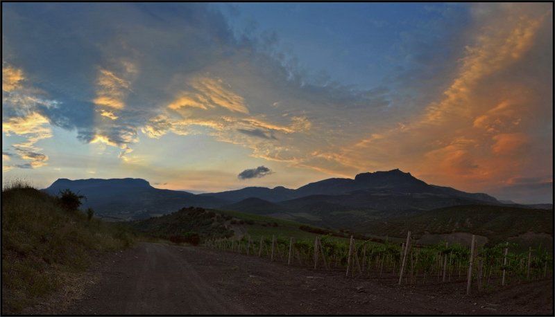 Июньский вечерphoto preview