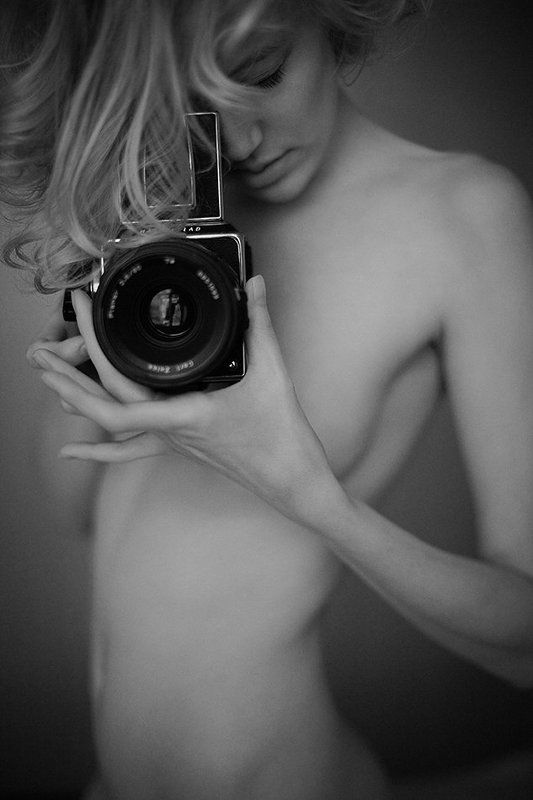 It’s hard to hold.. IIIphoto preview