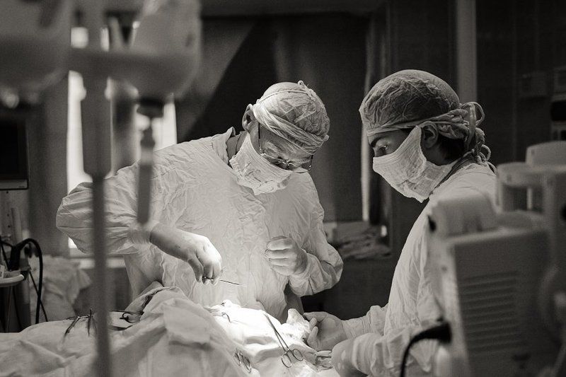 медики, работа, операция Работа фото превью