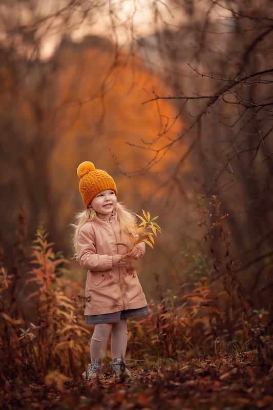 осень улыбка девочка ***photo preview