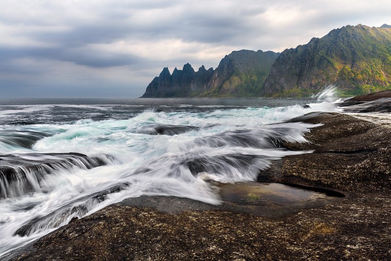 Набежавшая волнаphoto preview