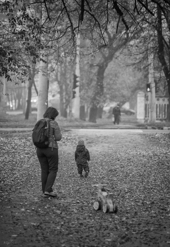 город,улица,дорога,люди,жанр По городу ...photo preview