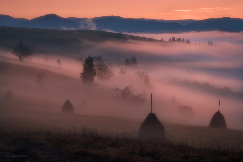 карпаты, осень, пейзаж, утро, рассвет, туман Туманно-мистические Карпаты...photo preview