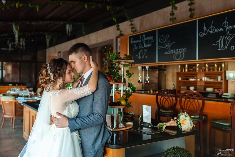 Любовь в теплых тонахphoto preview