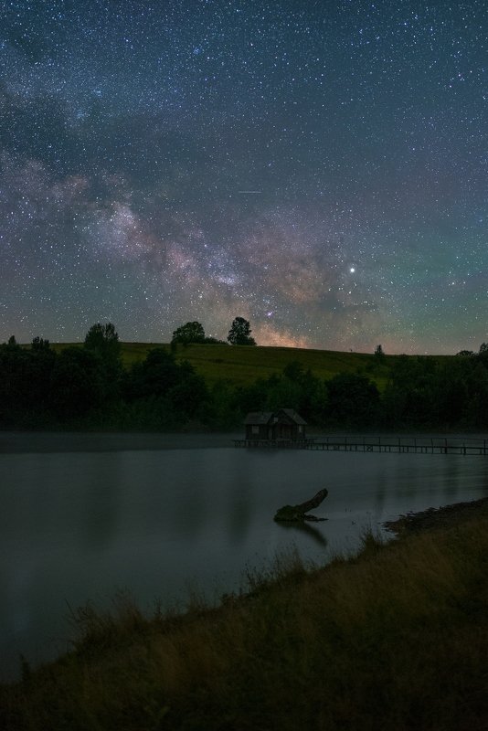 Ночь у озера фото превью