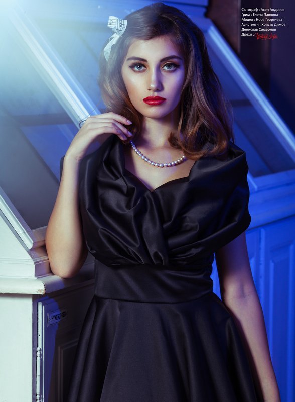 Magazine, Model, Fashion, Jenata Dnes, Portrait, Editorial, Vintage, MUA, Light, Color Image, Asen Andreev Photography, Asen Andreev,  Black Dress Vintage Editorialphoto preview