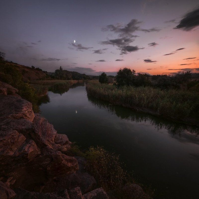 Под тихий шелест приходящей ночиphoto preview