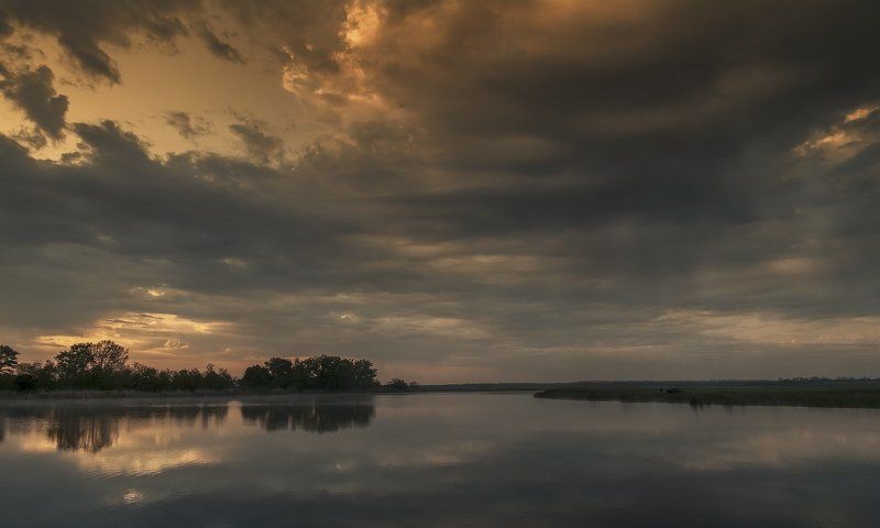 река , краснодарский край ,река  бейсуг, рыбалка ПЕРЕД ДОЖДЁМphoto preview