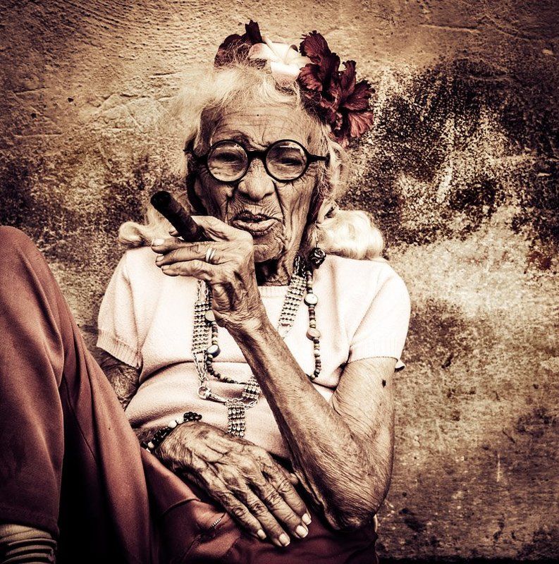 куба, портрет Сестра революцииphoto preview