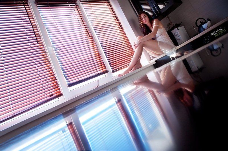 жалюзи, утро, девушка morning sunphoto preview