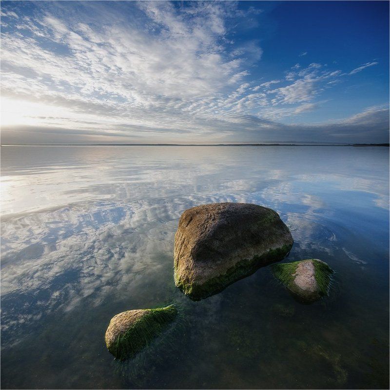 камни, море, небо, облака, отражение ...photo preview