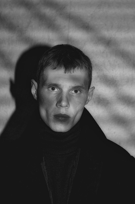 Портрет юношиphoto preview