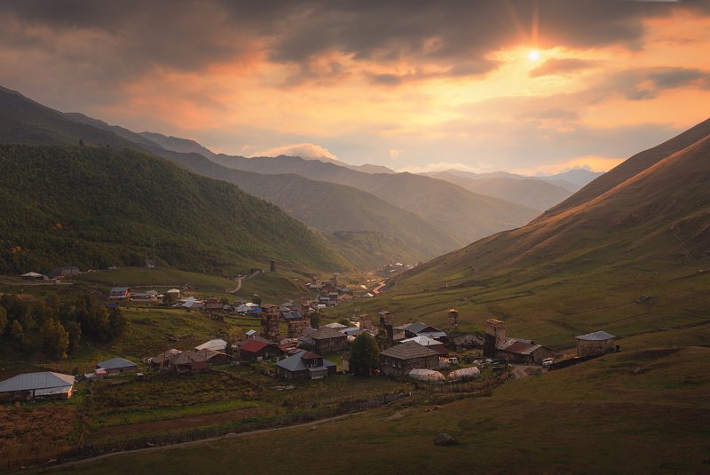 сванетия, шхара, ушгули, грузия Ушгулиphoto preview