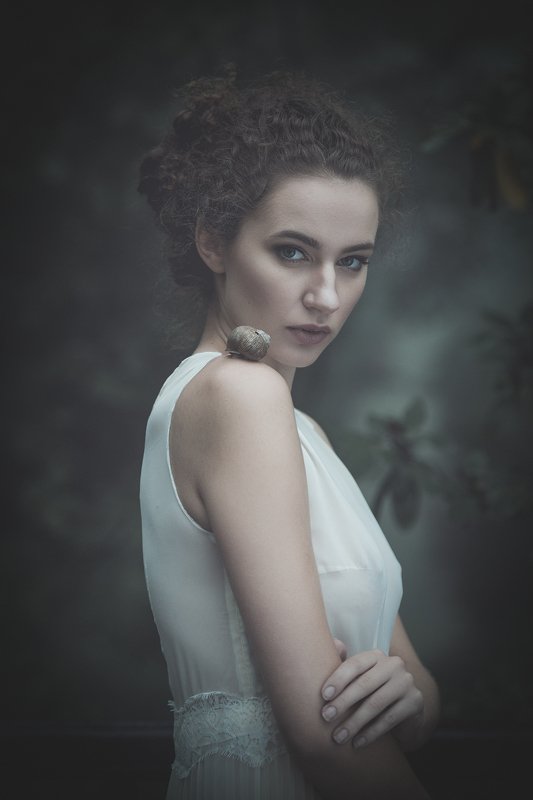 portrait girl natural Close encountersphoto preview