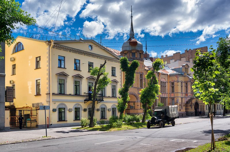 Снимали кино на 4 линии Васильевскогоphoto preview